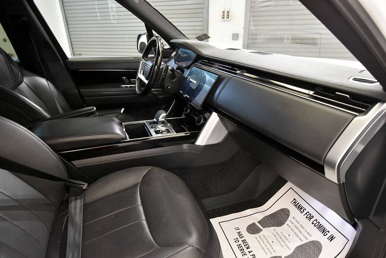 Used 2023 Land Rover Range Rover SE AWD/4WD image 16