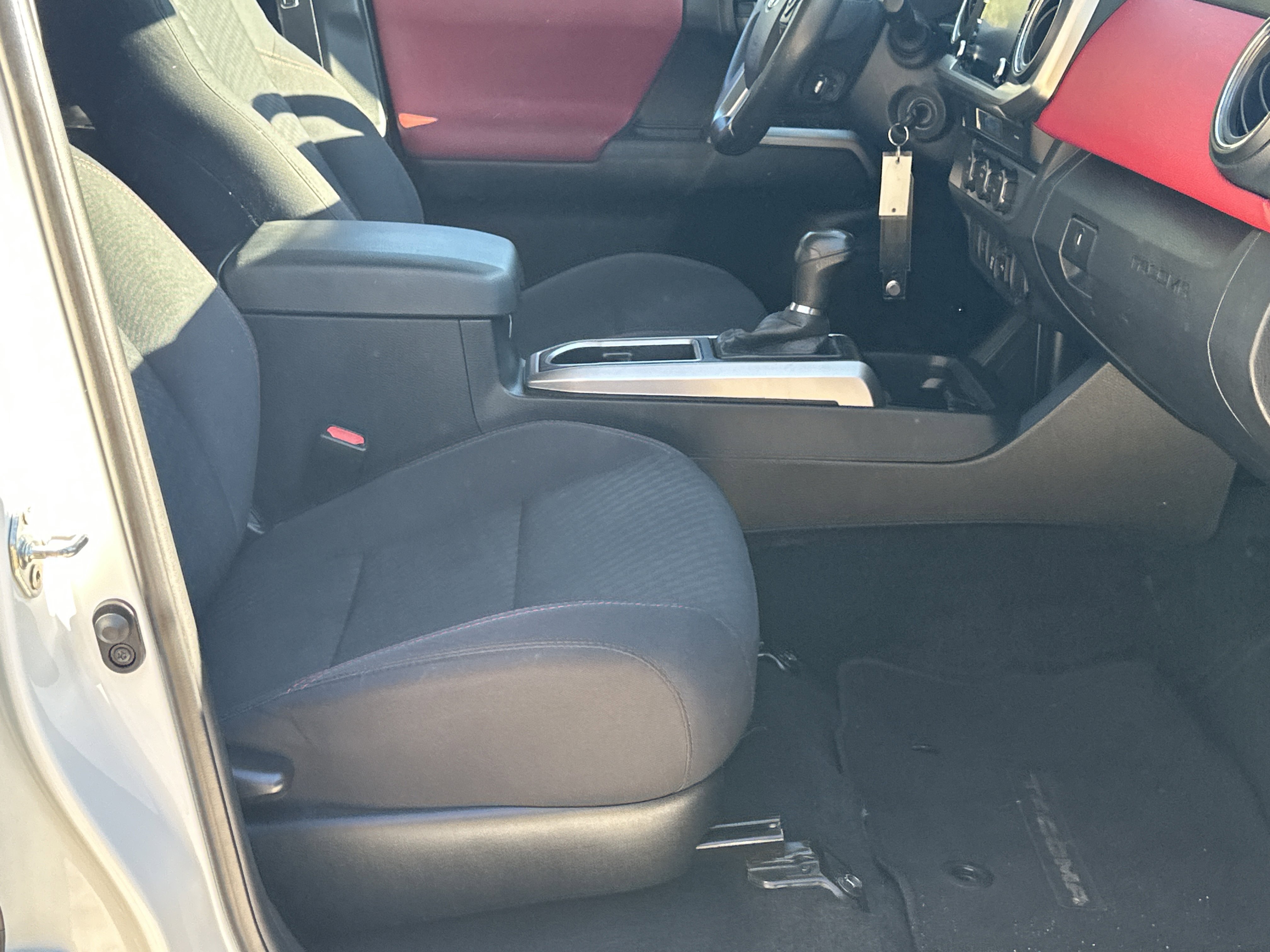 Used 2022 Toyota Tacoma SR5 image 13