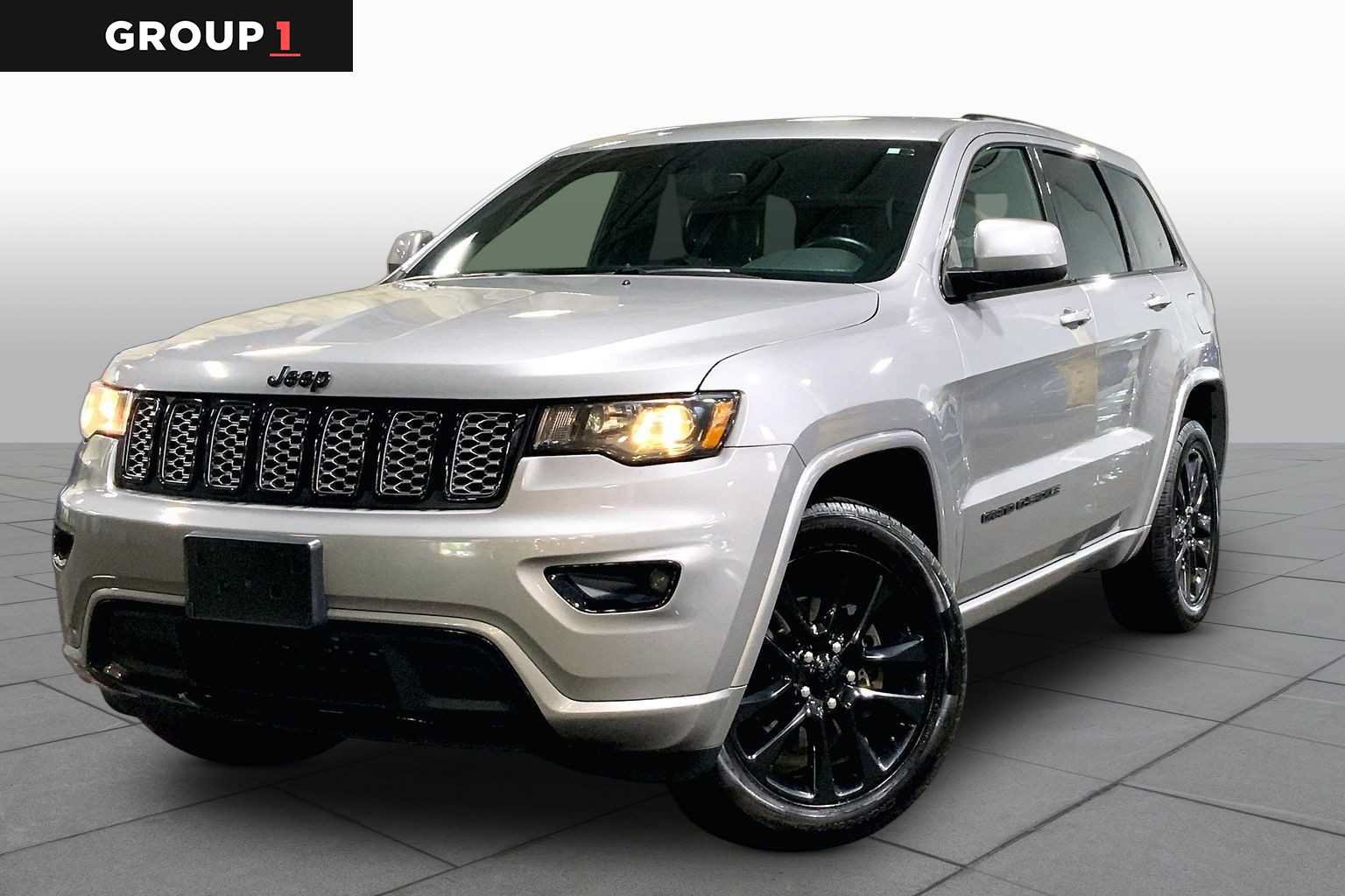 Used 2020 Jeep Grand Cherokee Altitude AWD/4WD image 1