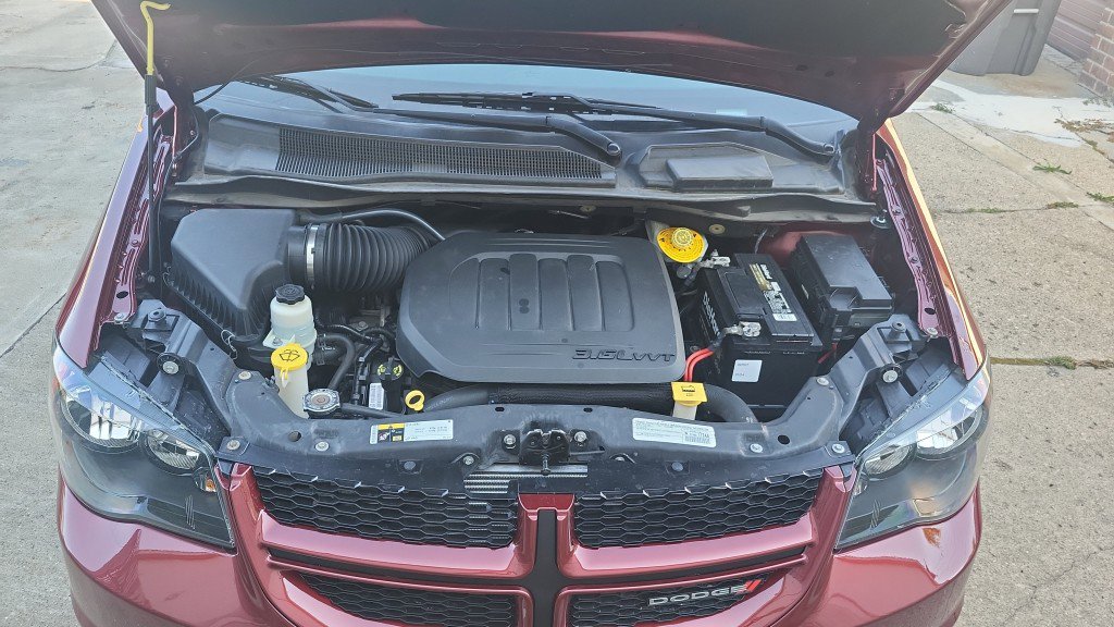 Used 2019 Dodge Grand Caravan GT image 39