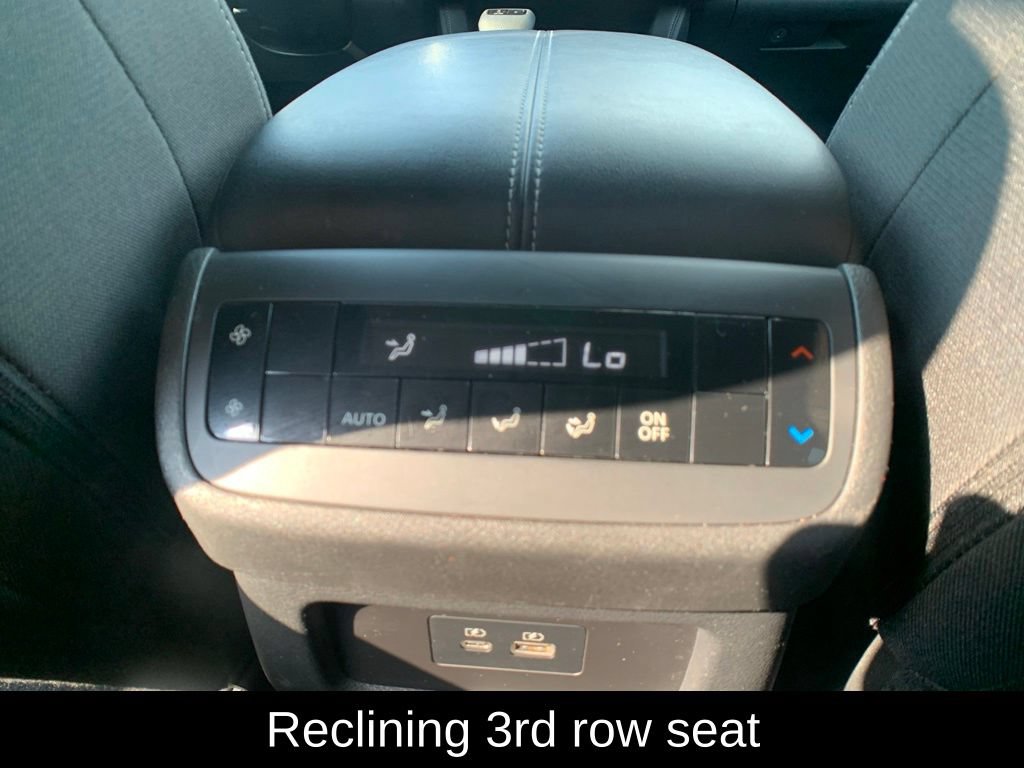 Used 2024 Nissan Pathfinder SV AWD/4WD image 24