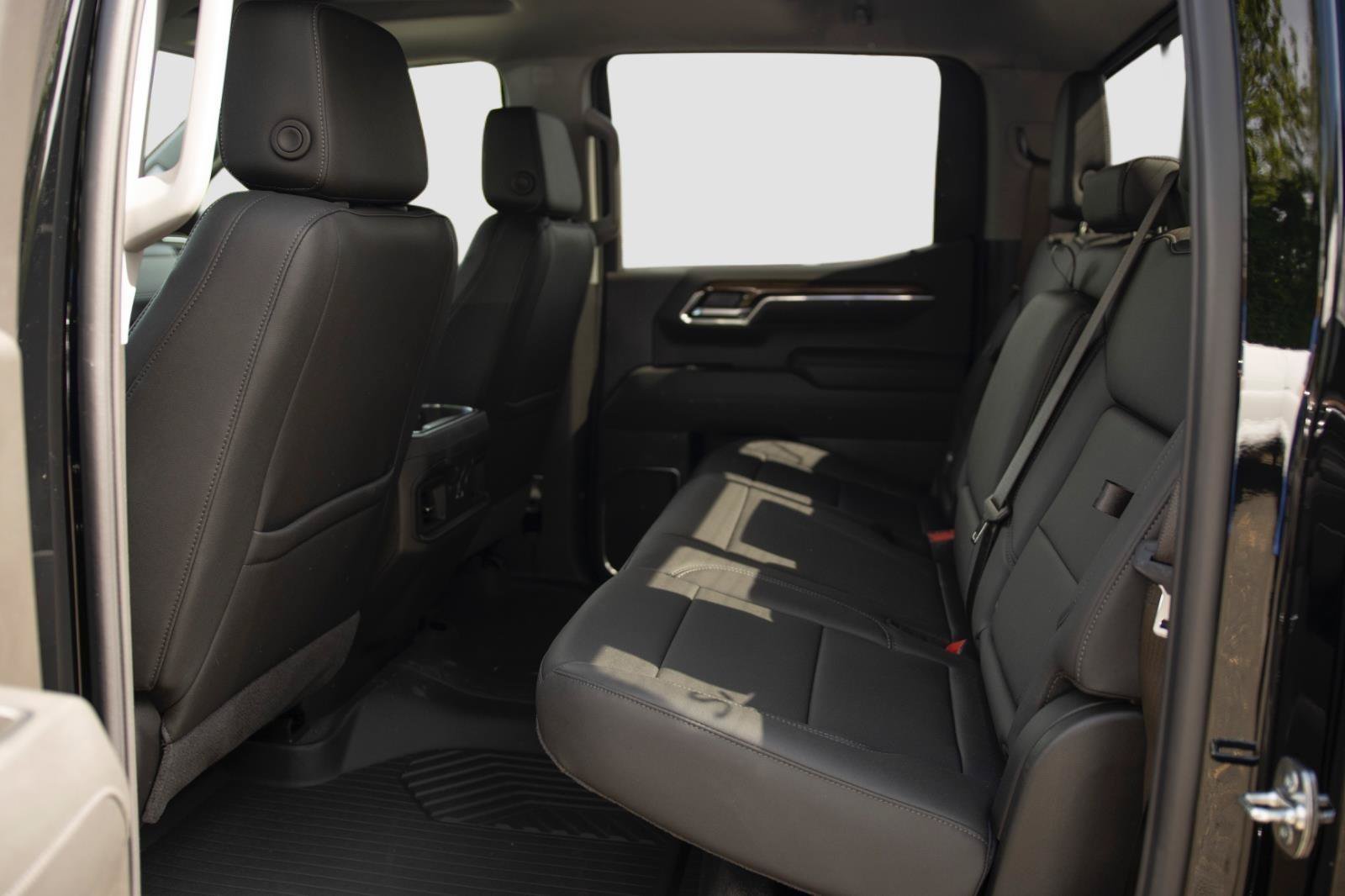 New 2026 Chevrolet Silverado 1500 LT Trail Boss w/ Convenience Package II AWD/4WD image 23