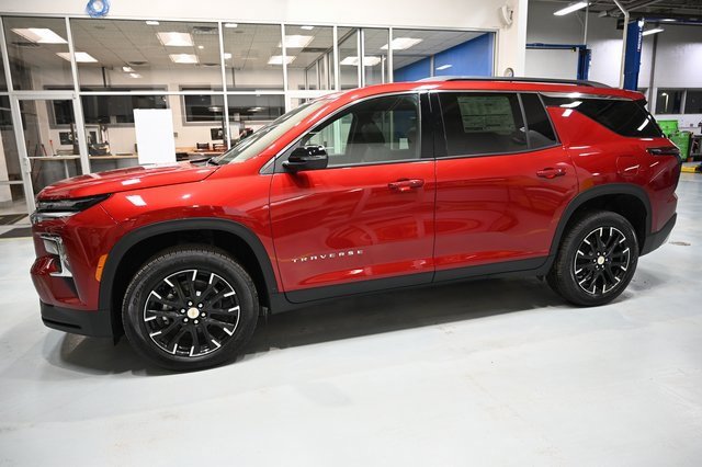 New 2026 Chevrolet Traverse LT w/ Sun and Wheel Package image 7