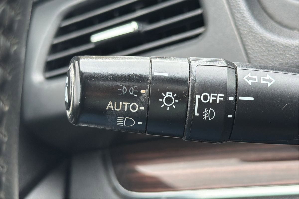 Used 2015 Honda CR-V Touring image 18