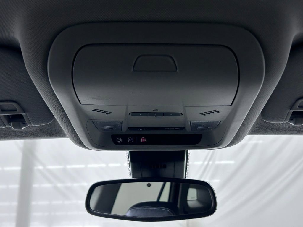 Used 2023 GMC Terrain SLT image 53