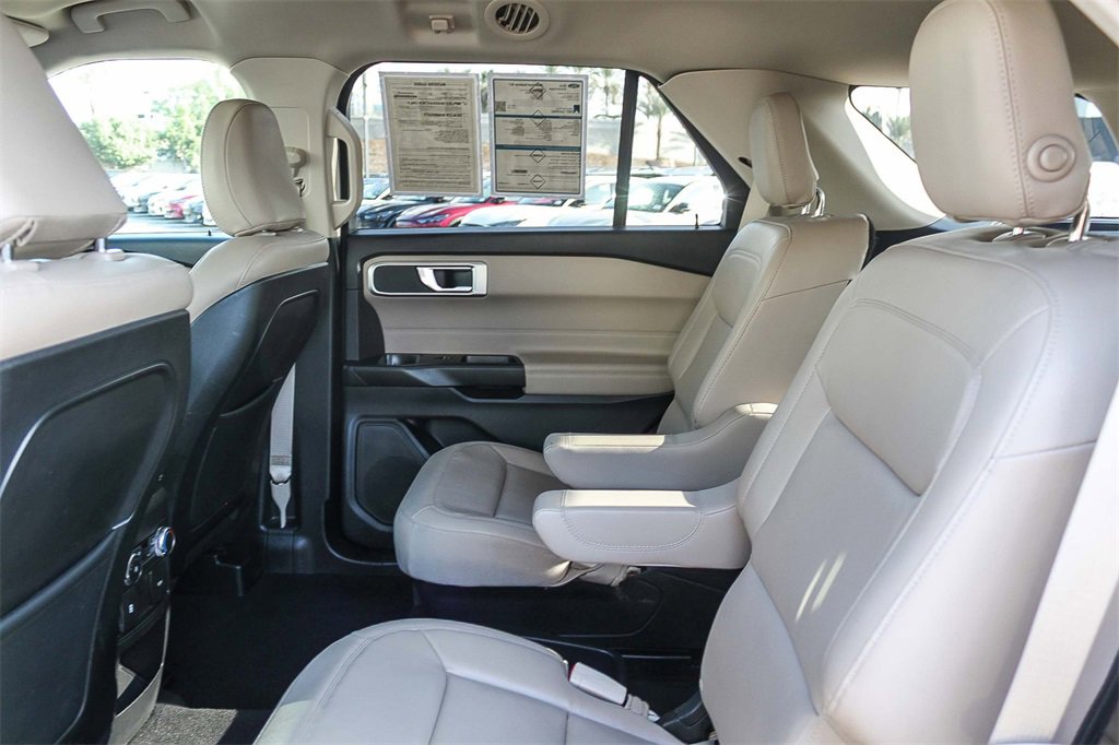 Used 2020 Ford Explorer XLT w/ Equipment Group 202A image 23