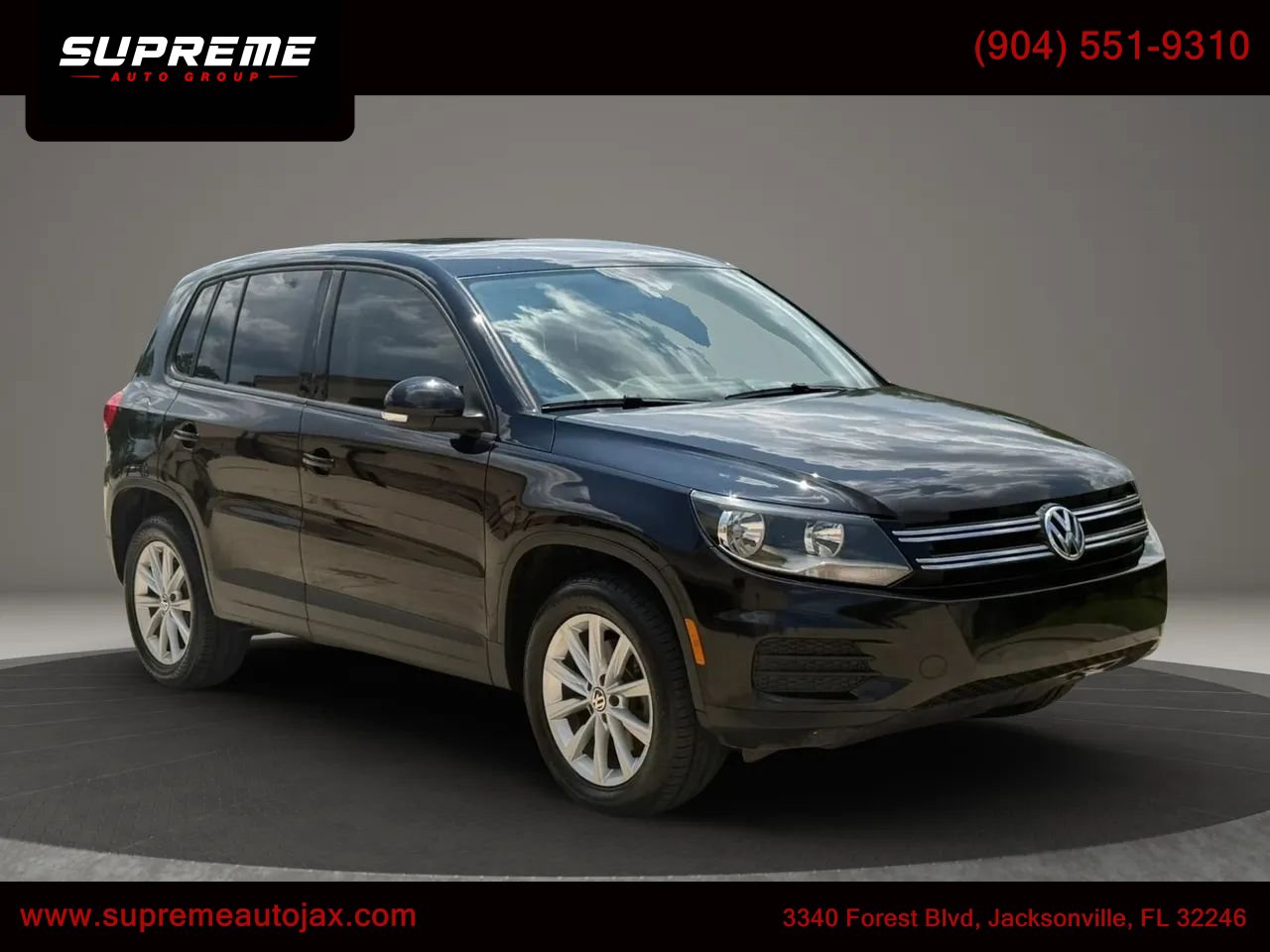 Used 2017 Volkswagen Tiguan Limited w/ Alloy Wheels Package AWD/4WD image 1