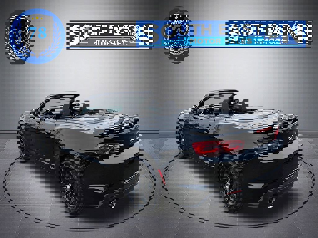 Used 2019 Chevrolet Camaro LT image 9