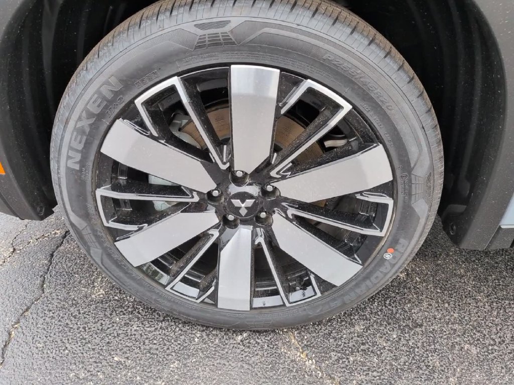 New 2026 Mitsubishi Outlander SE AWD/4WD image 14