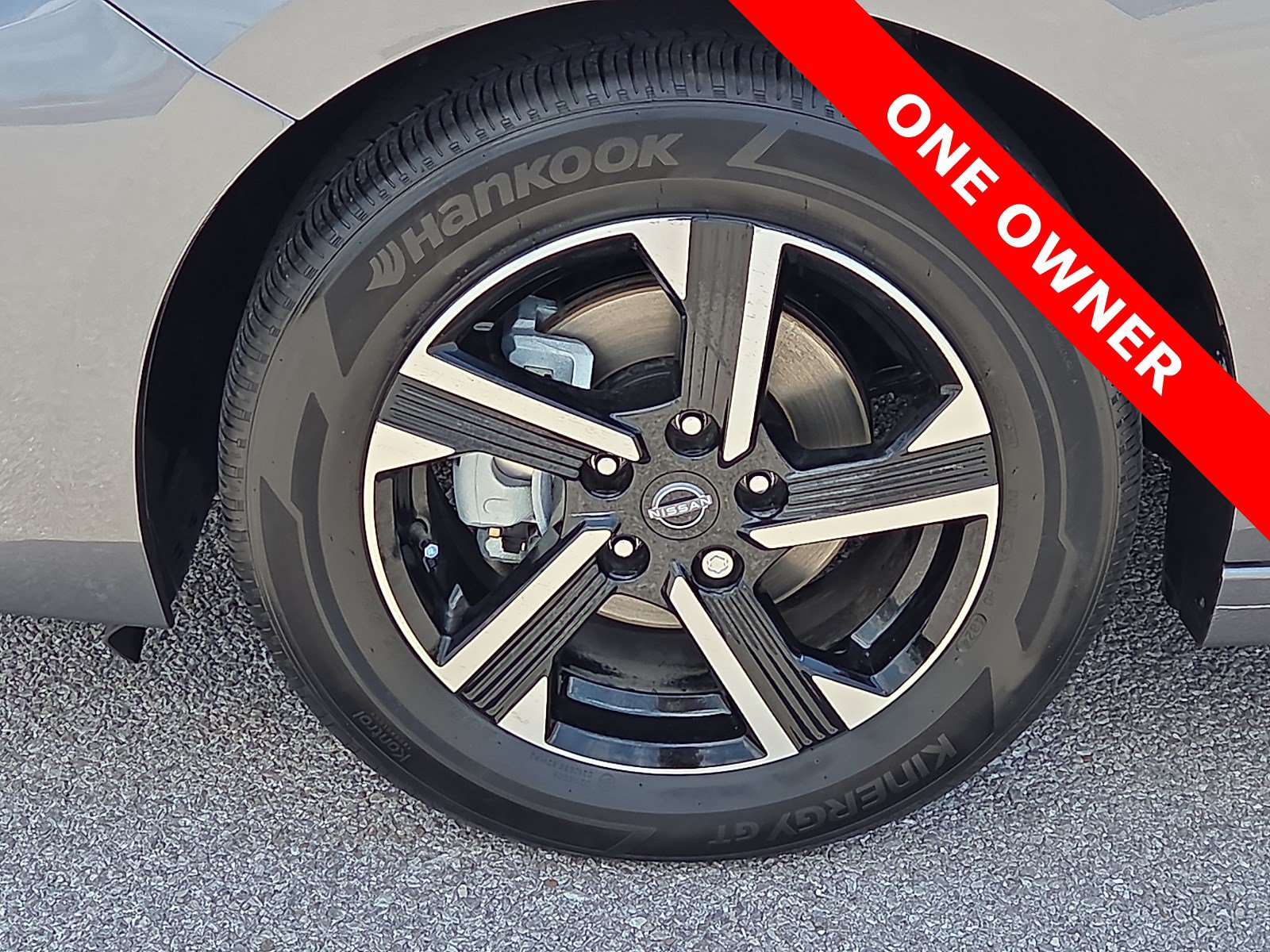 Used 2025 Nissan Sentra SV FWD image 7
