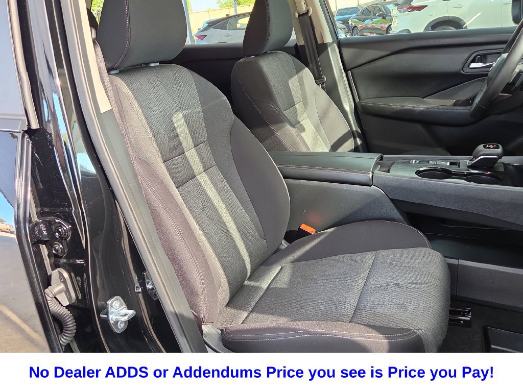 Used 2026 Nissan Rogue SV FWD image 39
