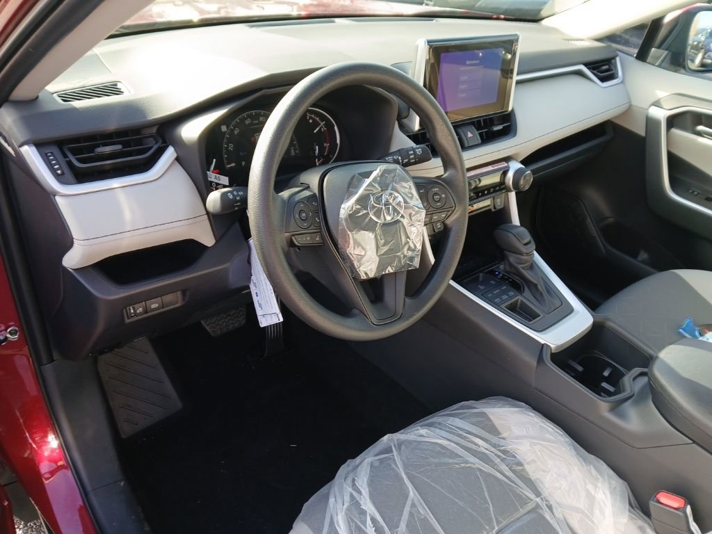 New 2025 Toyota RAV4 XLE image 5