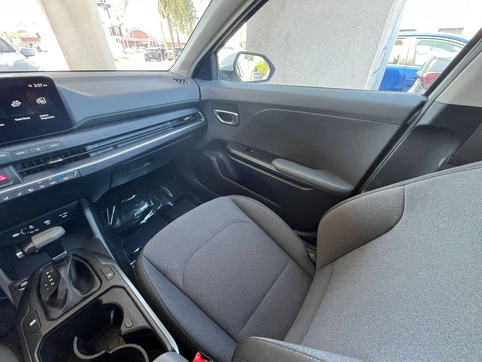 Used 2025 Kia K4 FWD image 36