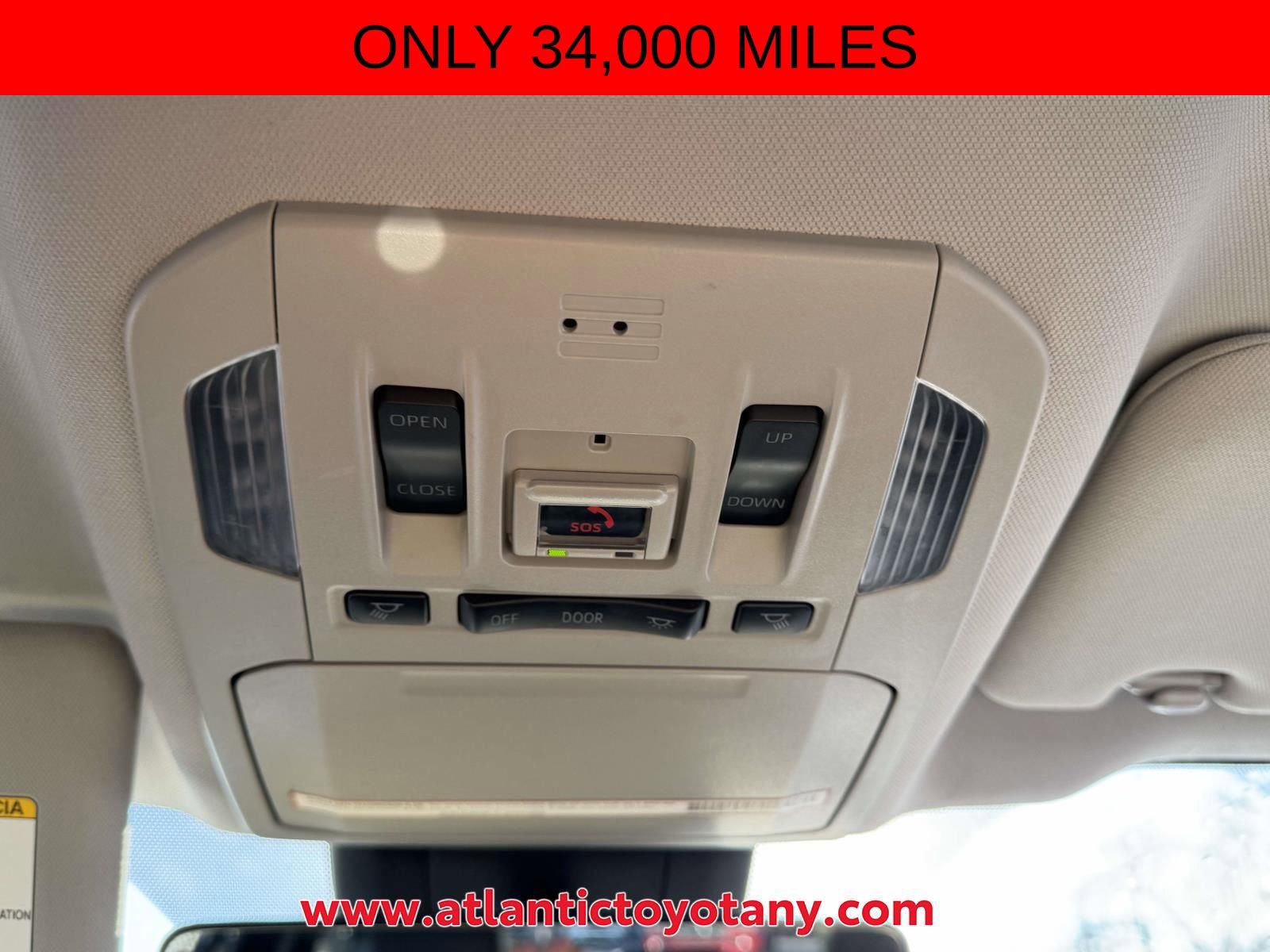 Used 2021 Toyota Highlander XLE AWD/4WD image 33