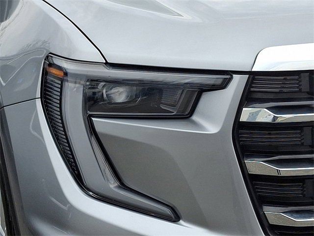 Used 2024 GMC Acadia Elevation image 10