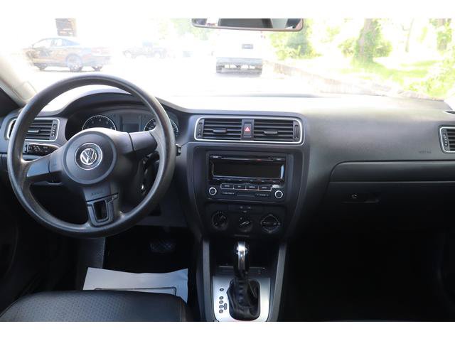 Used 2014 Volkswagen Jetta SE FWD image 9