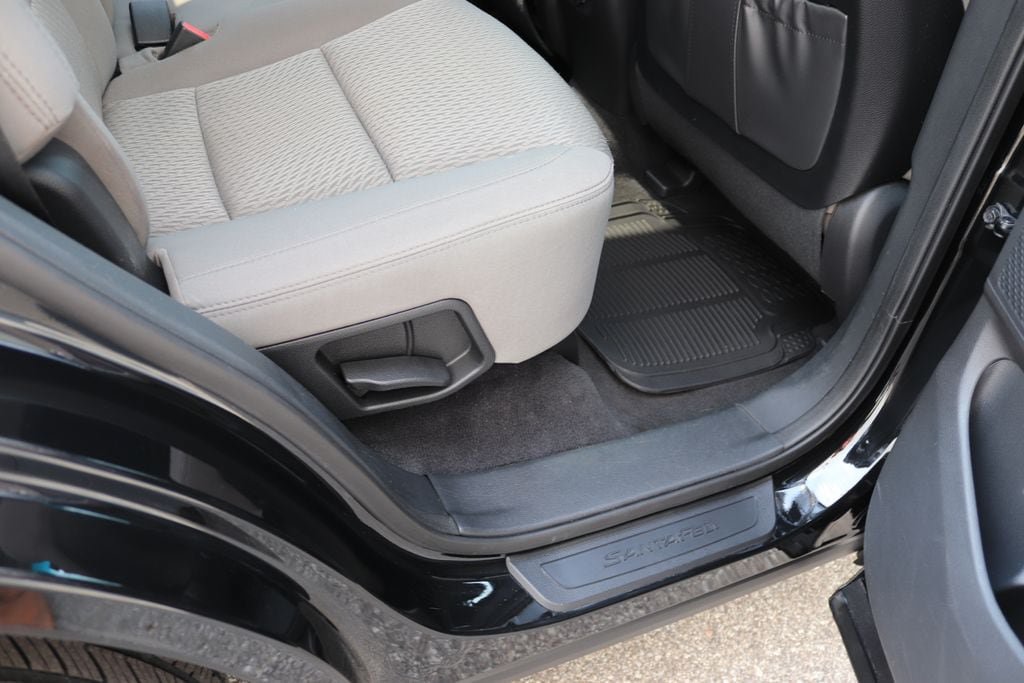 Used 2015 Hyundai Santa Fe Sport AWD/4WD image 8