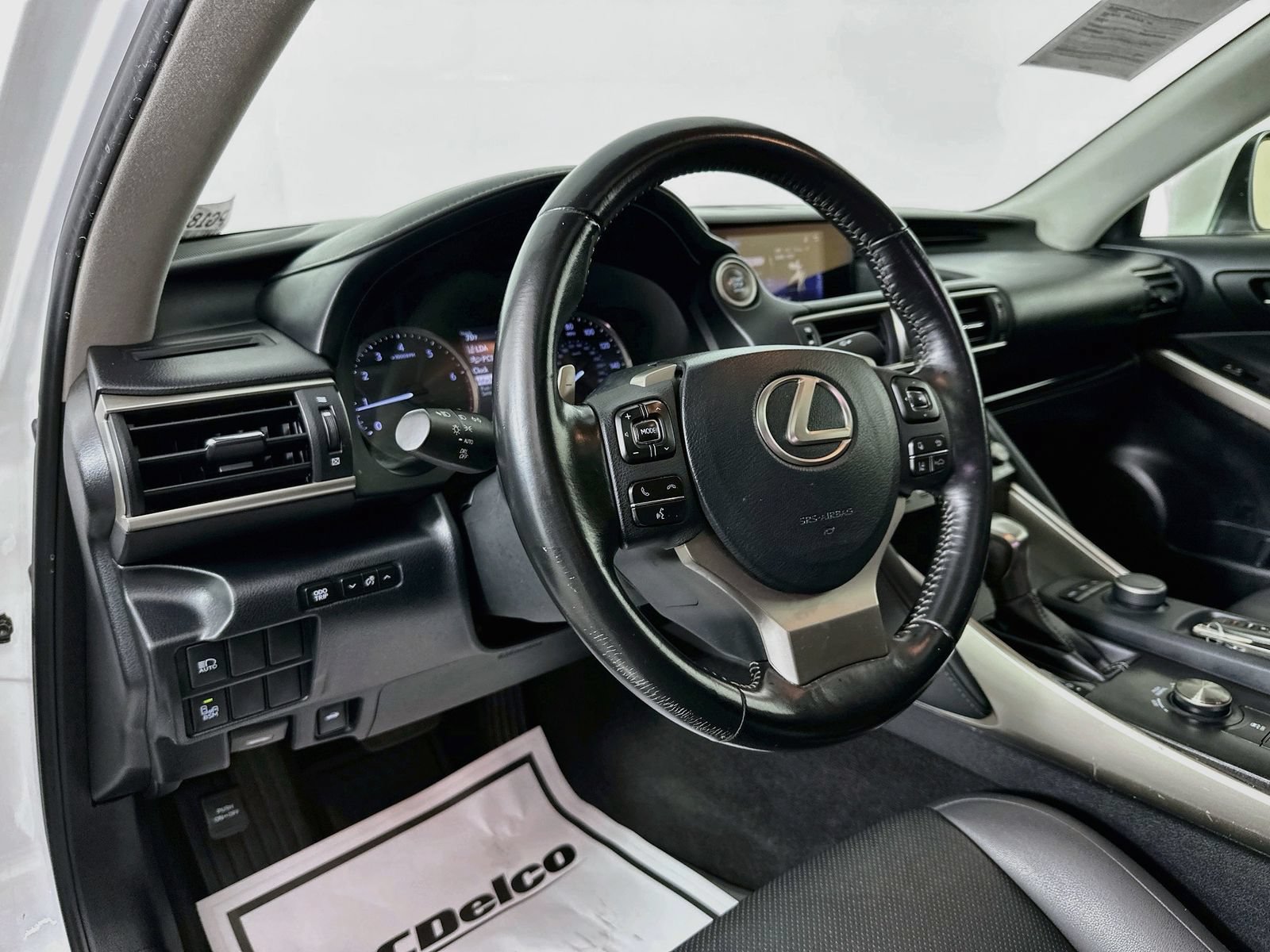 Used 2019 Lexus IS 300 w/ Accessory Package 2 RWD image 9