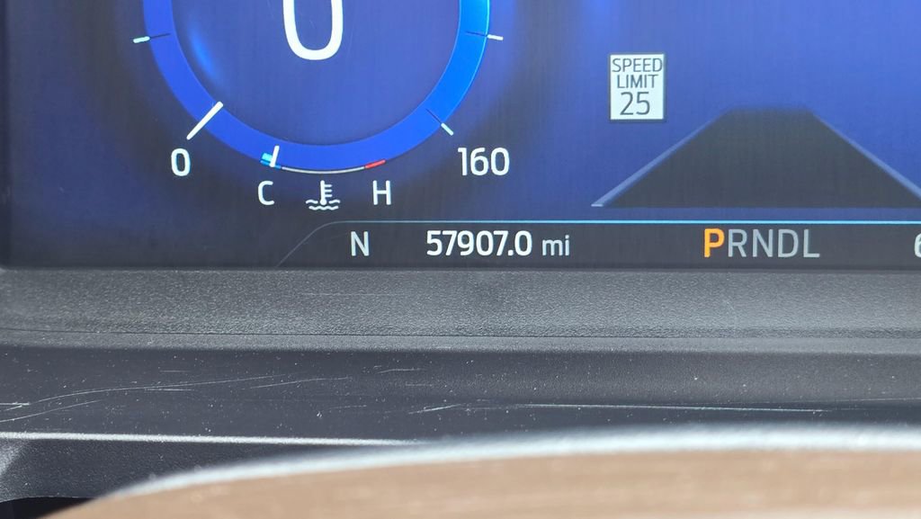 Used 2023 Ford Explorer King Ranch w/ Technology Package AWD/4WD image 31
