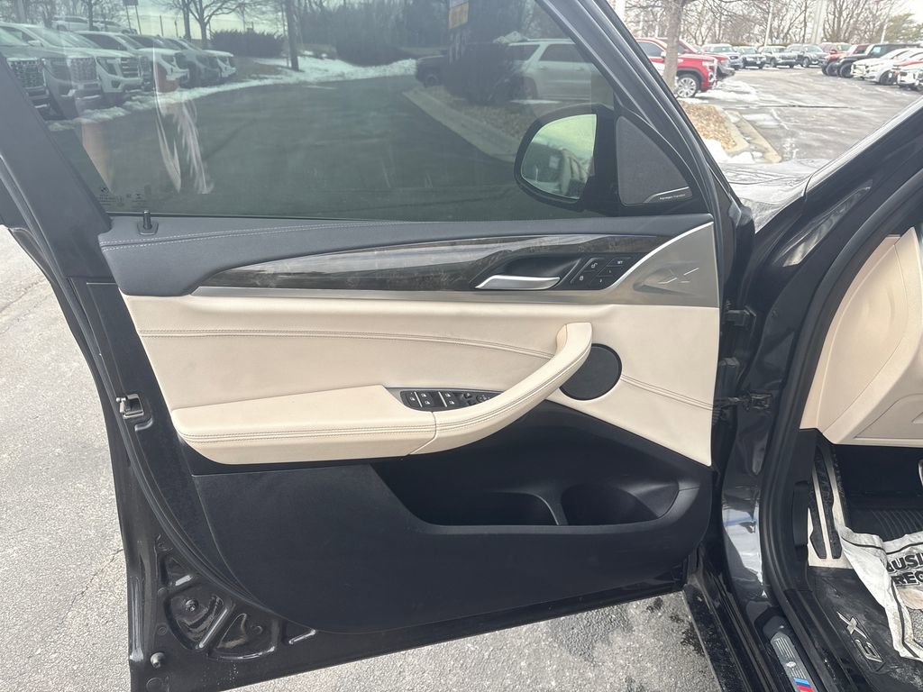 Used 2018 BMW X3 M40i image 18