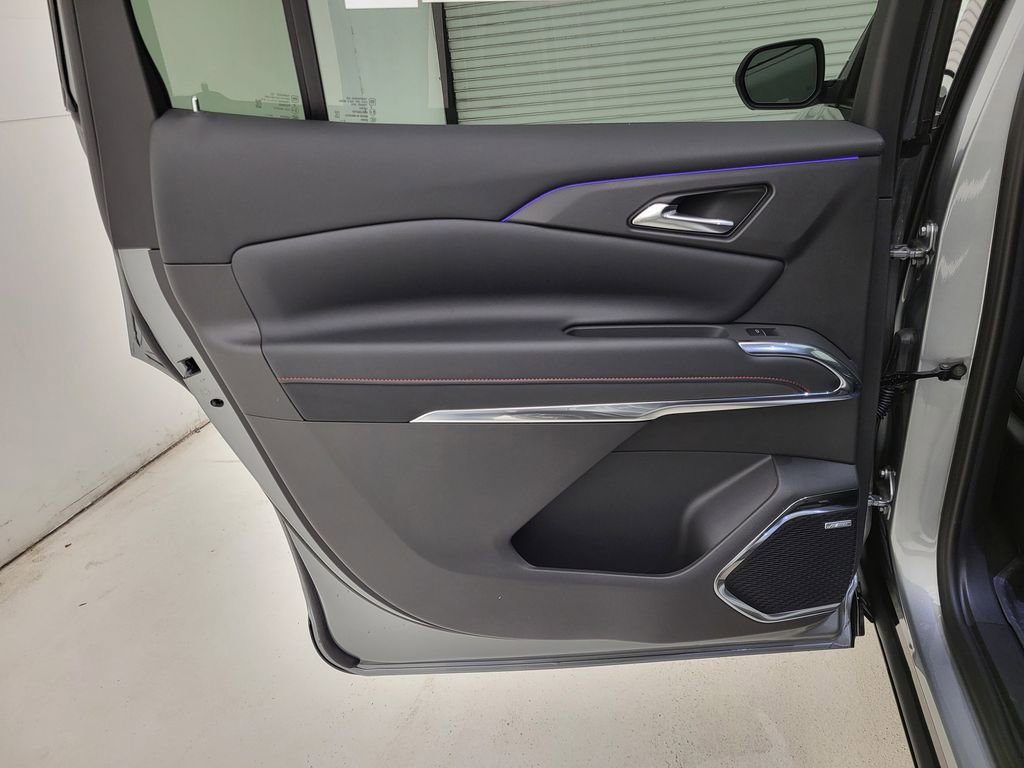 New 2026 Chevrolet Traverse RS w/ LPO, Floor Liner Package image 49