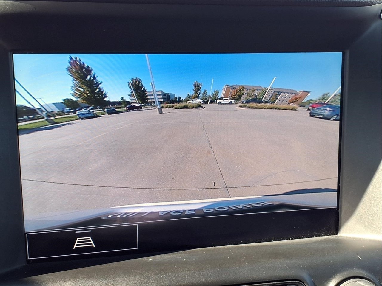Used 2022 GMC Terrain SLT AWD/4WD image 15