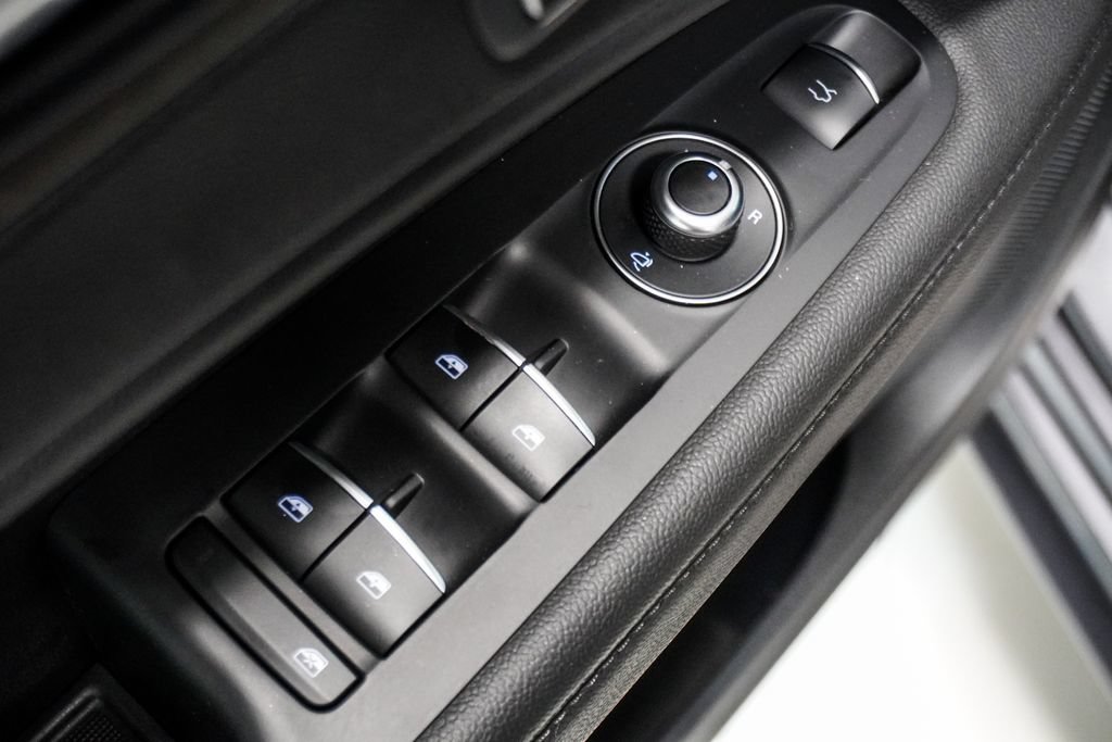 Used 2023 Alfa Romeo Stelvio Ti AWD/4WD image 21