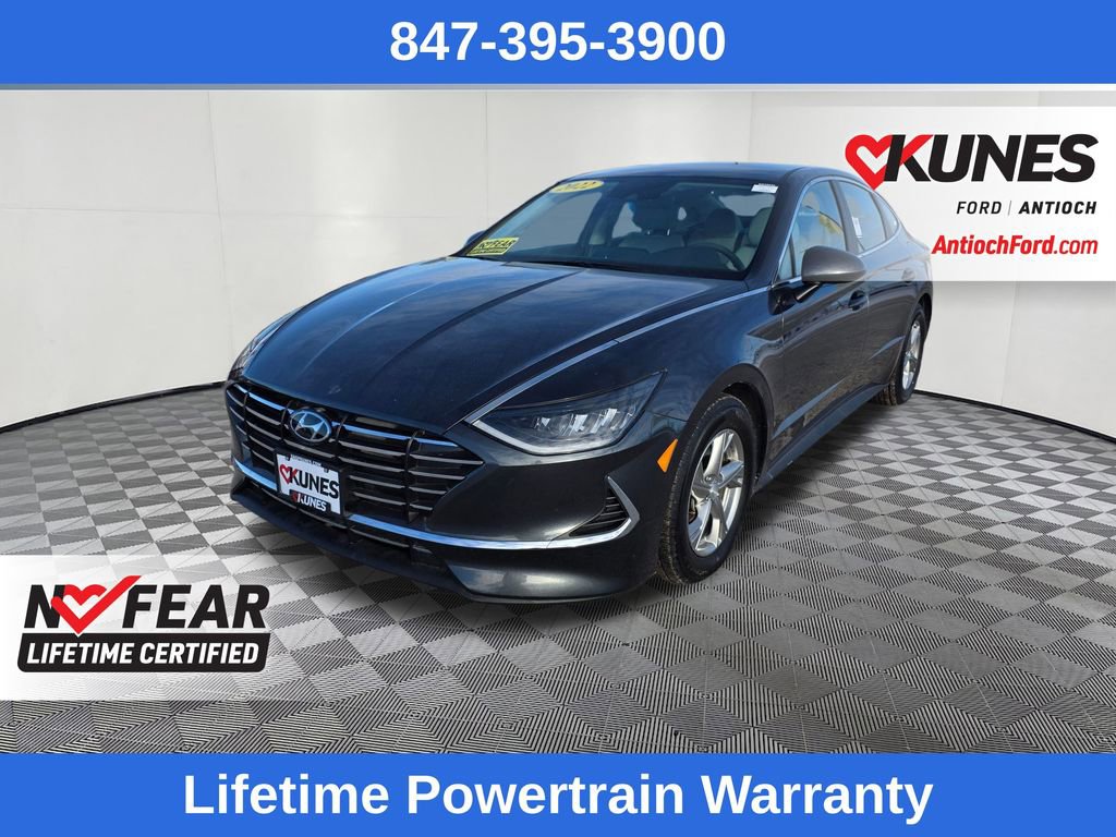 Used 2022 Hyundai Sonata SE w/ Preferred Accessory Package image 3