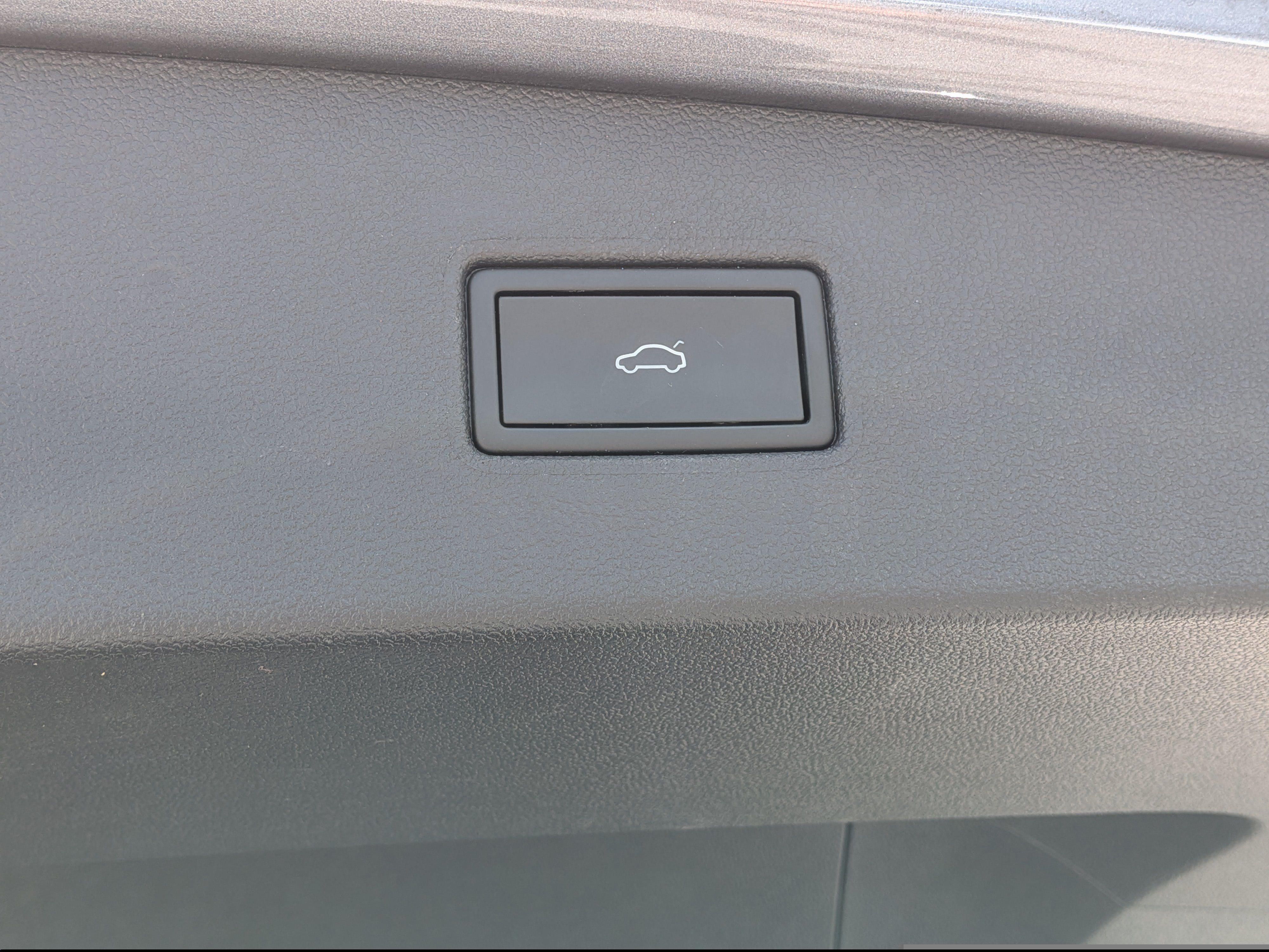 Used 2023 Volkswagen Tiguan SE FWD image 14