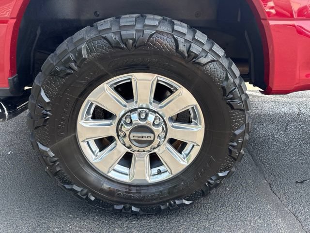 Used 2020 Ford F250 Platinum w/ FX4 Off-Road Package AWD/4WD image 9