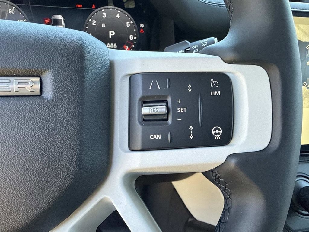 New 2026 Land Rover Defender 110 X-Dynamic SE AWD/4WD image 35