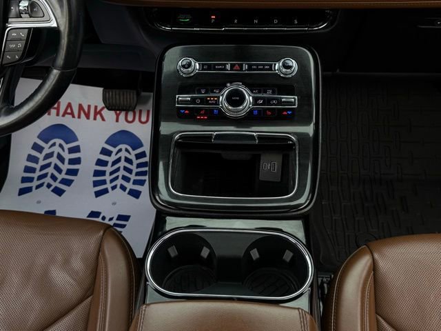 Used 2022 Lincoln Nautilus Reserve w/ Luxury Package image 28