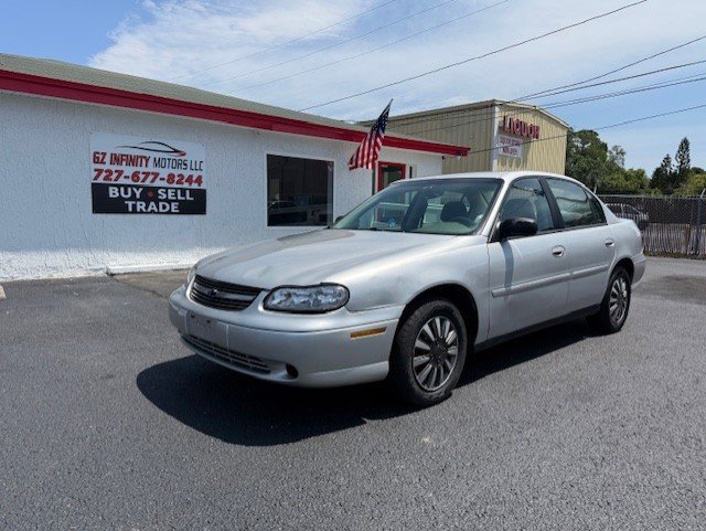 Used 2002 Chevrolet Malibu V6 w/ Preferred Equipment Group 1 FWD image 1