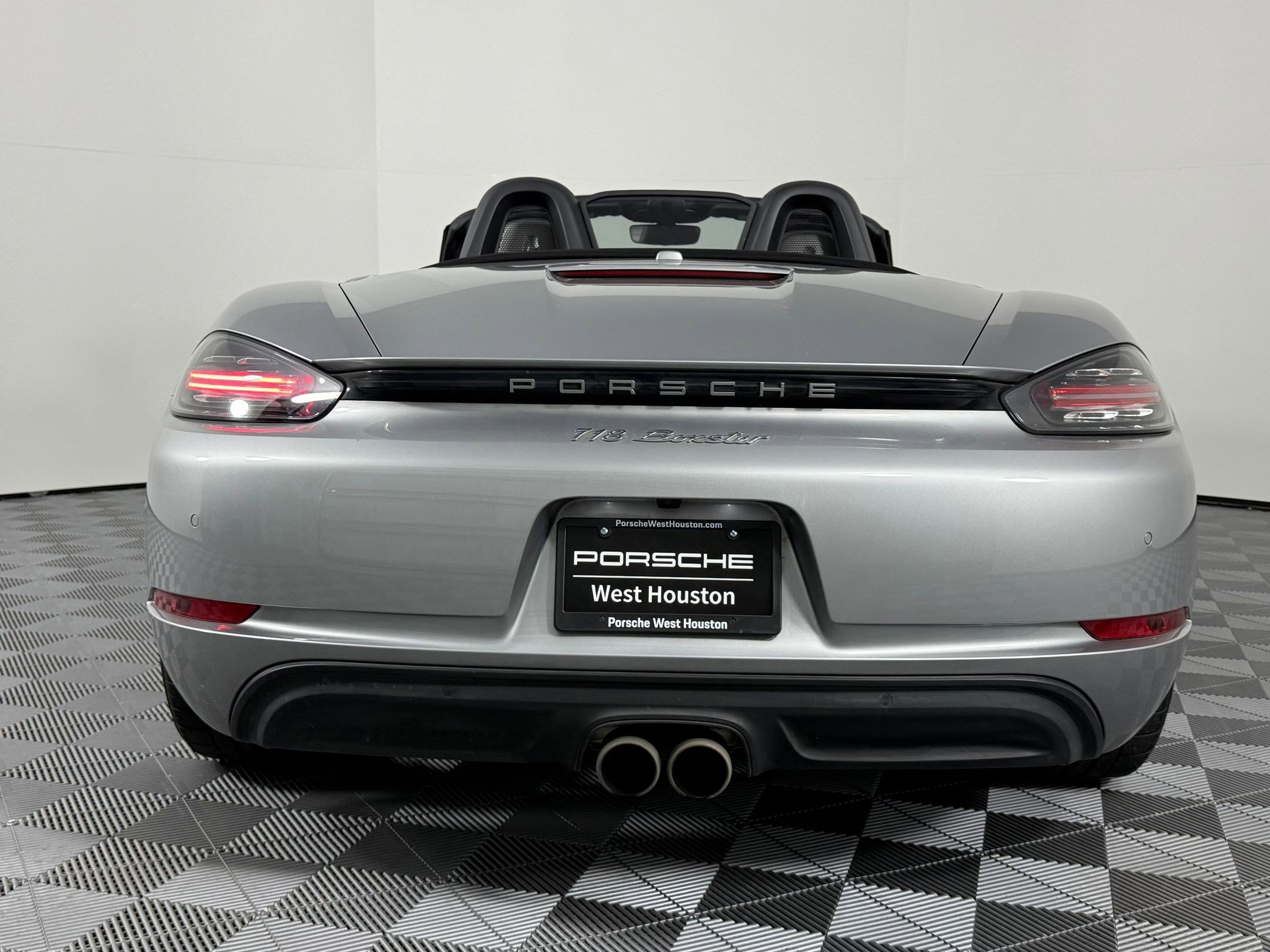 Certified 2024 Porsche 718 Boxster image 10
