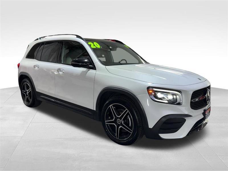 Used 2020 Mercedes-Benz GLB 250 4MATIC image 3