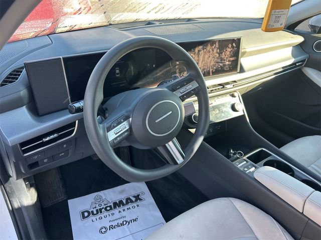 Used 2025 Hyundai Sonata SEL image 4