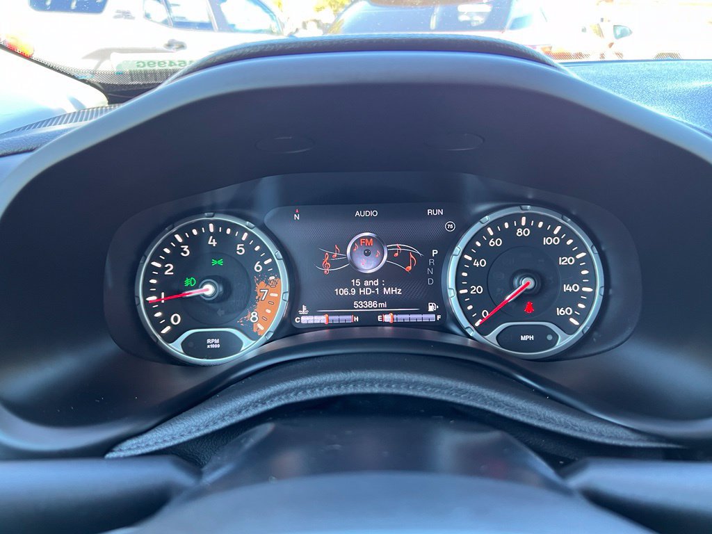Used 2017 Jeep Renegade Limited AWD/4WD image 38