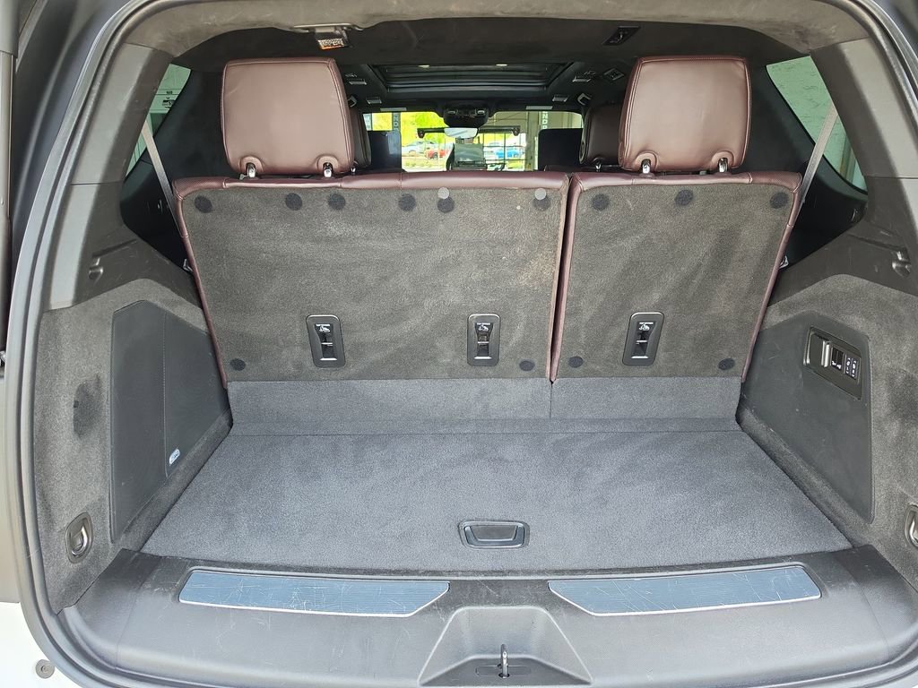 Certified 2024 Cadillac Escalade Sport Platinum w/ Heavy-Duty Trailer Package AWD/4WD image 32