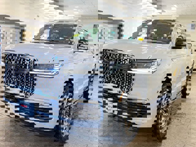 New 2026 Lincoln Navigator L Reserve image 4