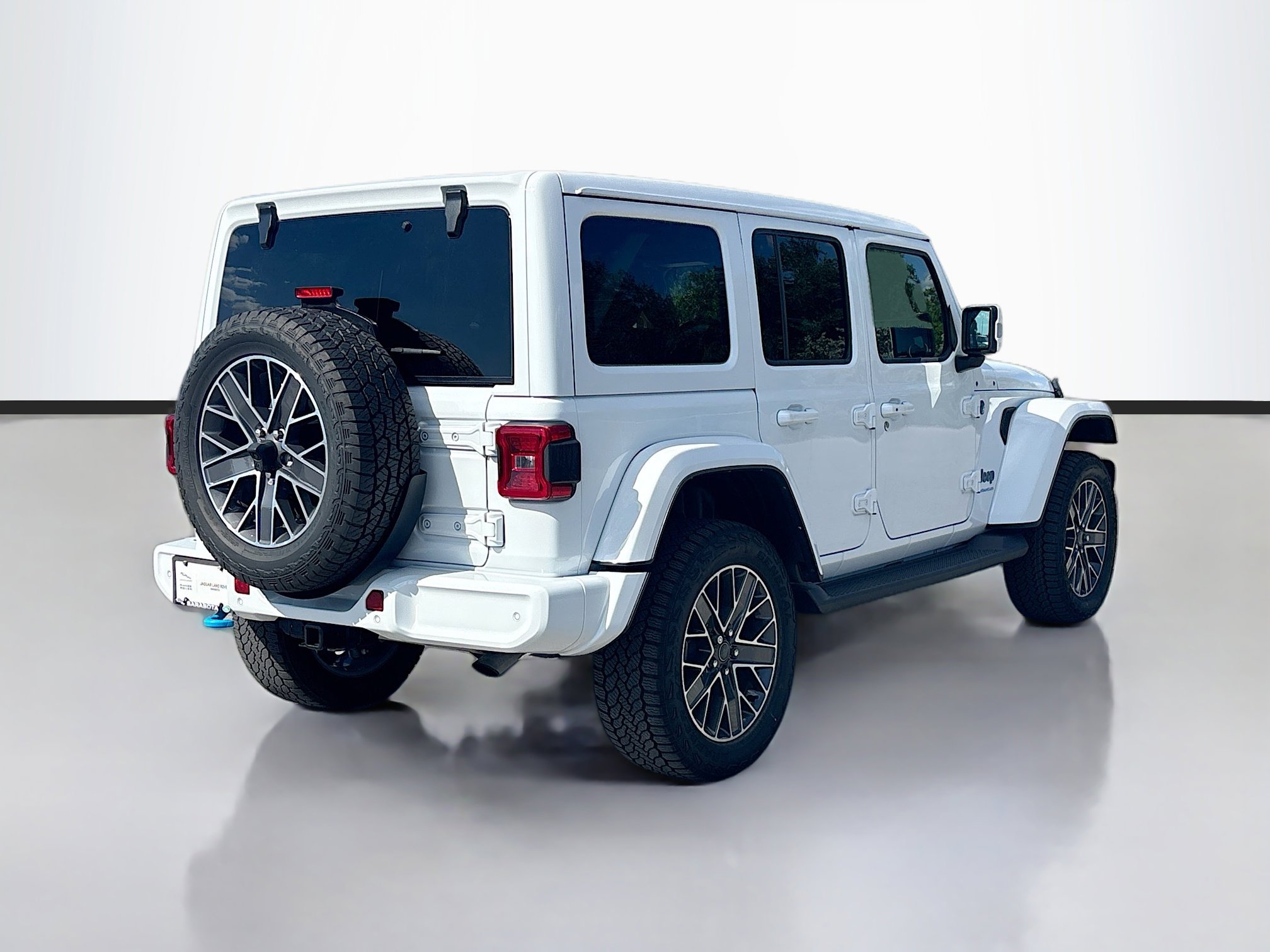 Used 2024 Jeep Wrangler High Altitude AWD/4WD image 5