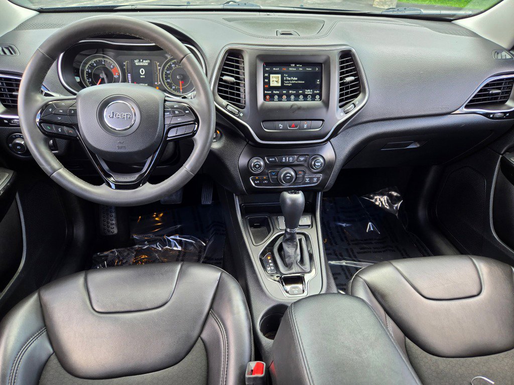 Used 2021 Jeep Cherokee Latitude Plus image 18