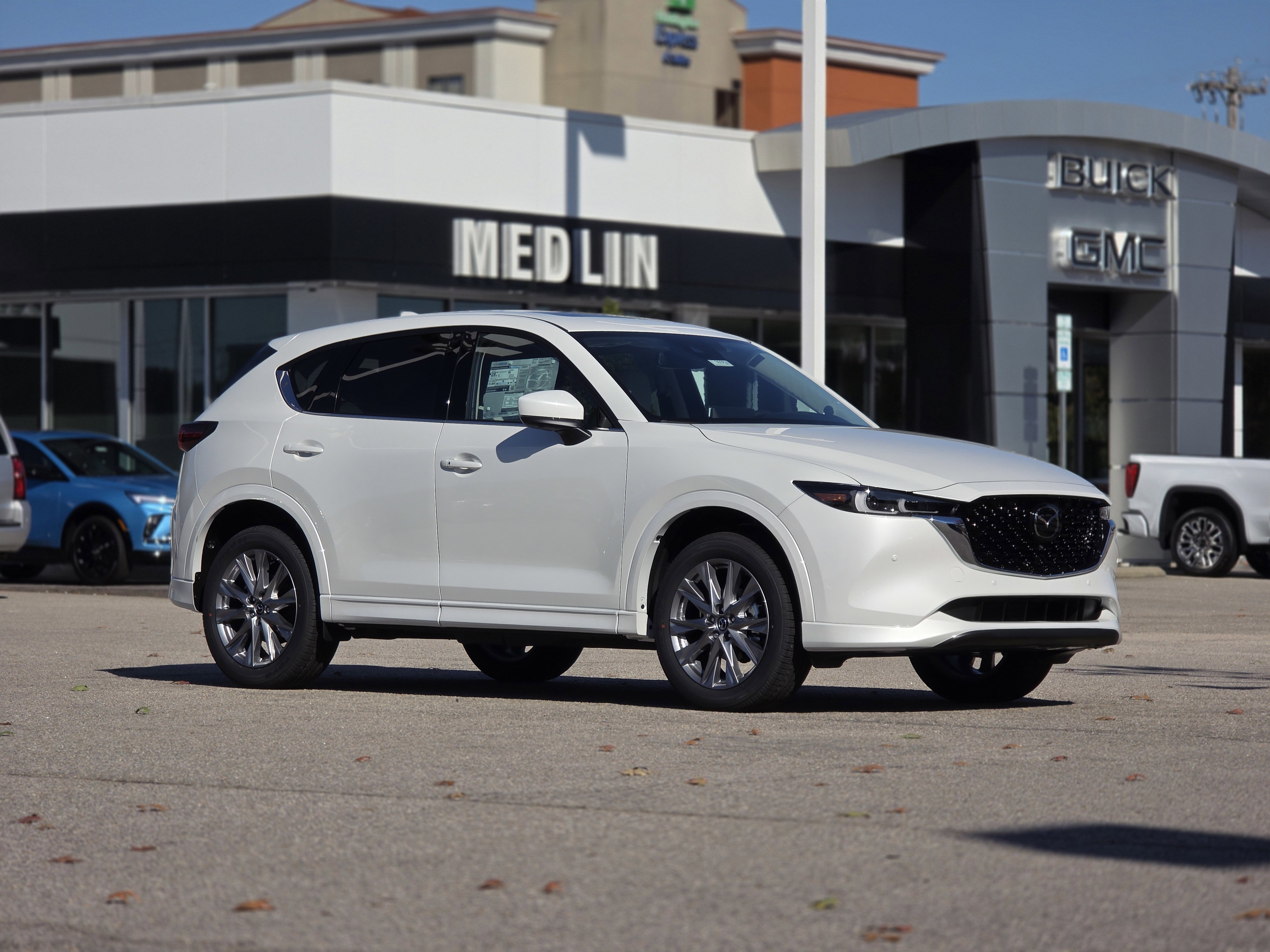 New 2025 MAZDA CX-5 AWD 2.5 S w/ Premium Plus Pkg image 1