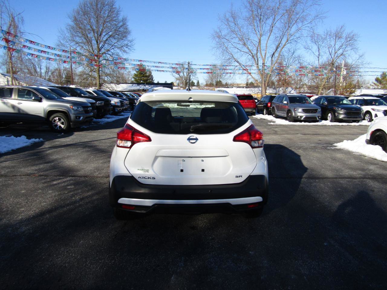 Used 2020 Nissan Kicks SR image 6