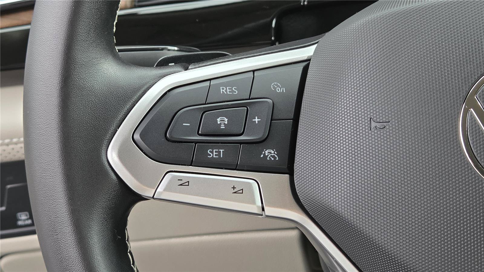 Certified 2026 Volkswagen Atlas SE AWD/4WD image 19