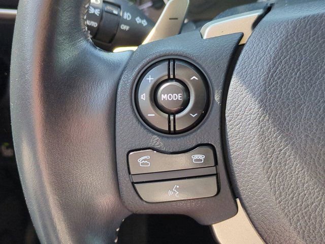 Used 2014 Lexus IS 350 350 w/ Luxury Package w/Gray Wood image 17