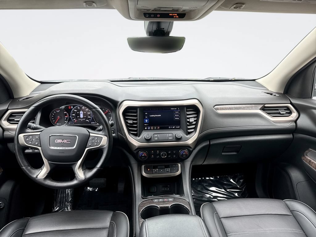 Used 2021 GMC Acadia Denali w/ Denali Technology Package AWD/4WD image 23