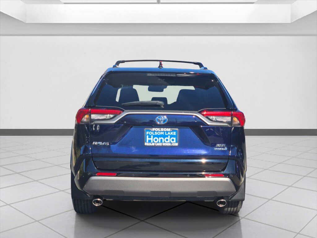 Used 2021 Toyota RAV4 XSE image 6