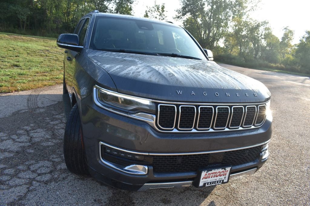 Used 2024 Jeep Wagoneer Series III AWD/4WD image 9