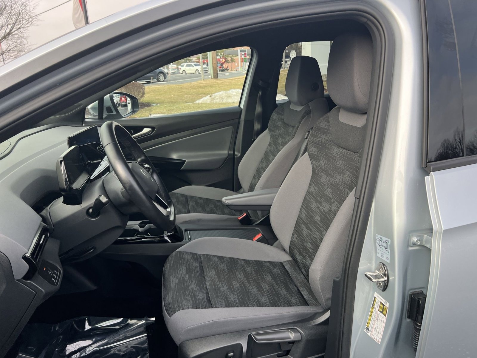 Used 2021 Volkswagen ID.4 Pro image 13