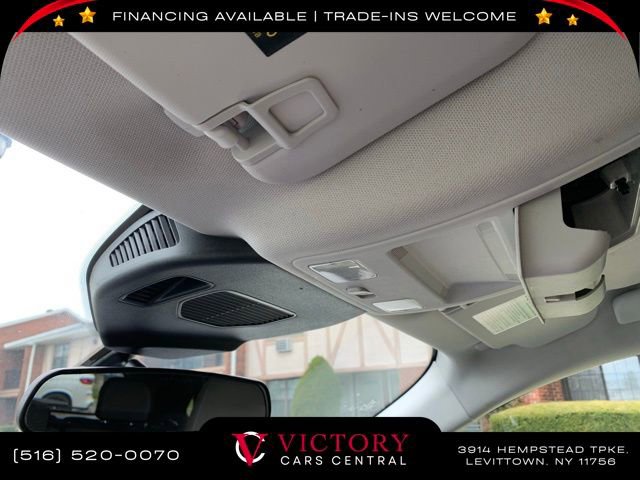 Used 2022 Ford Escape SE w/ SE Sport Appearance Package image 30